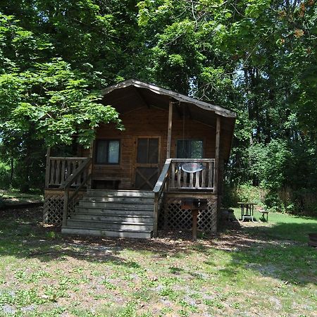 Robin Hill Camping Resort One-Bedroom Cottage 8 Lenhartsville ภายนอก รูปภาพ