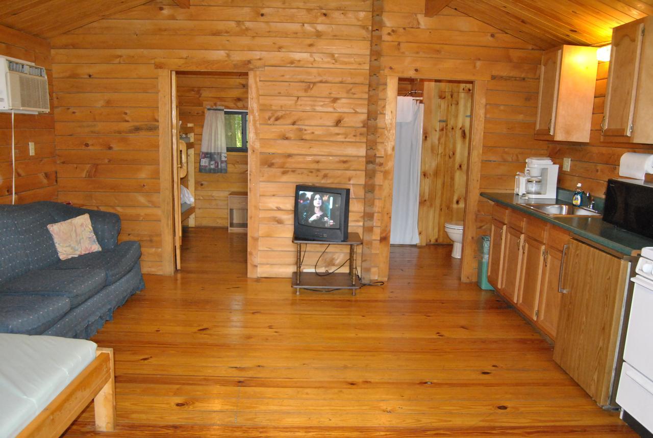 Robin Hill Camping Resort One-Bedroom Cottage 8 Lenhartsville ภายนอก รูปภาพ