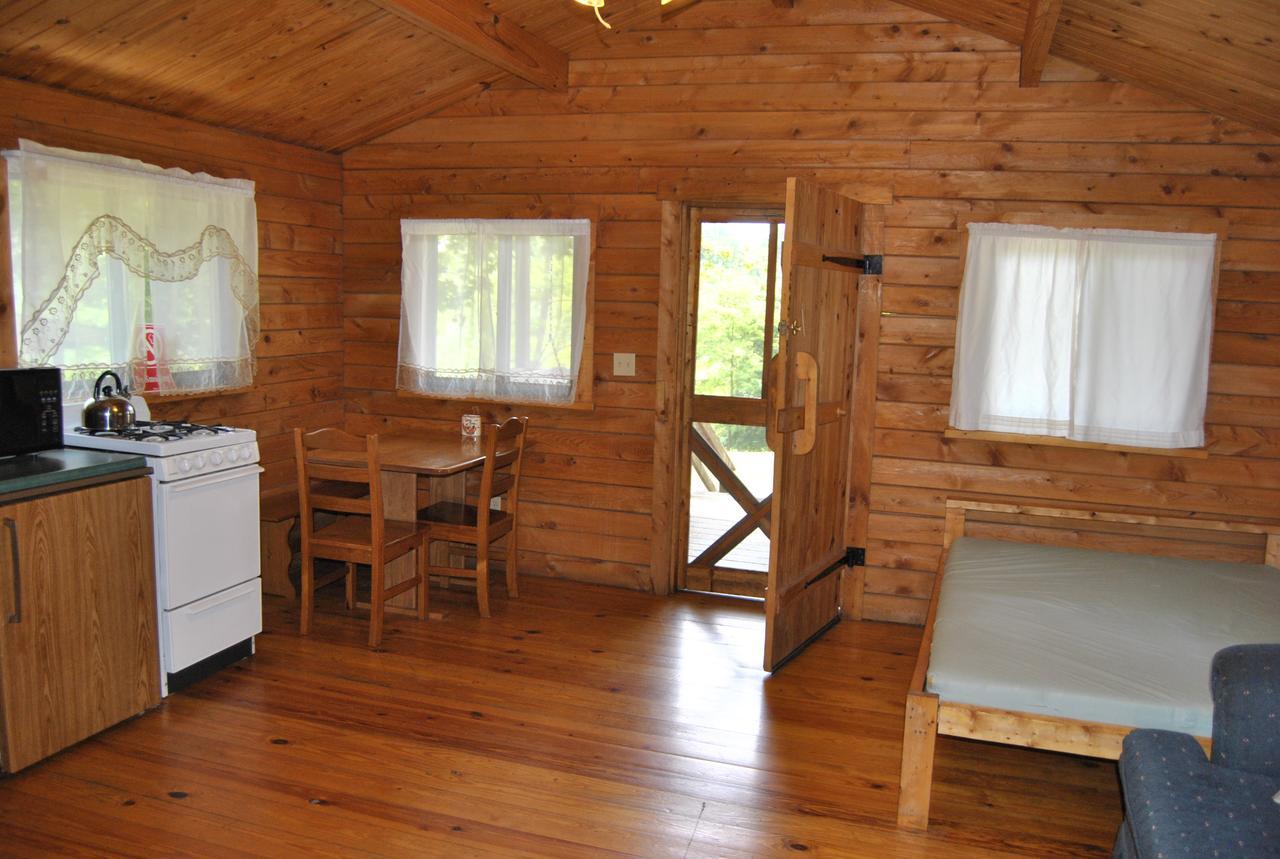 Robin Hill Camping Resort One-Bedroom Cottage 8 Lenhartsville ภายนอก รูปภาพ